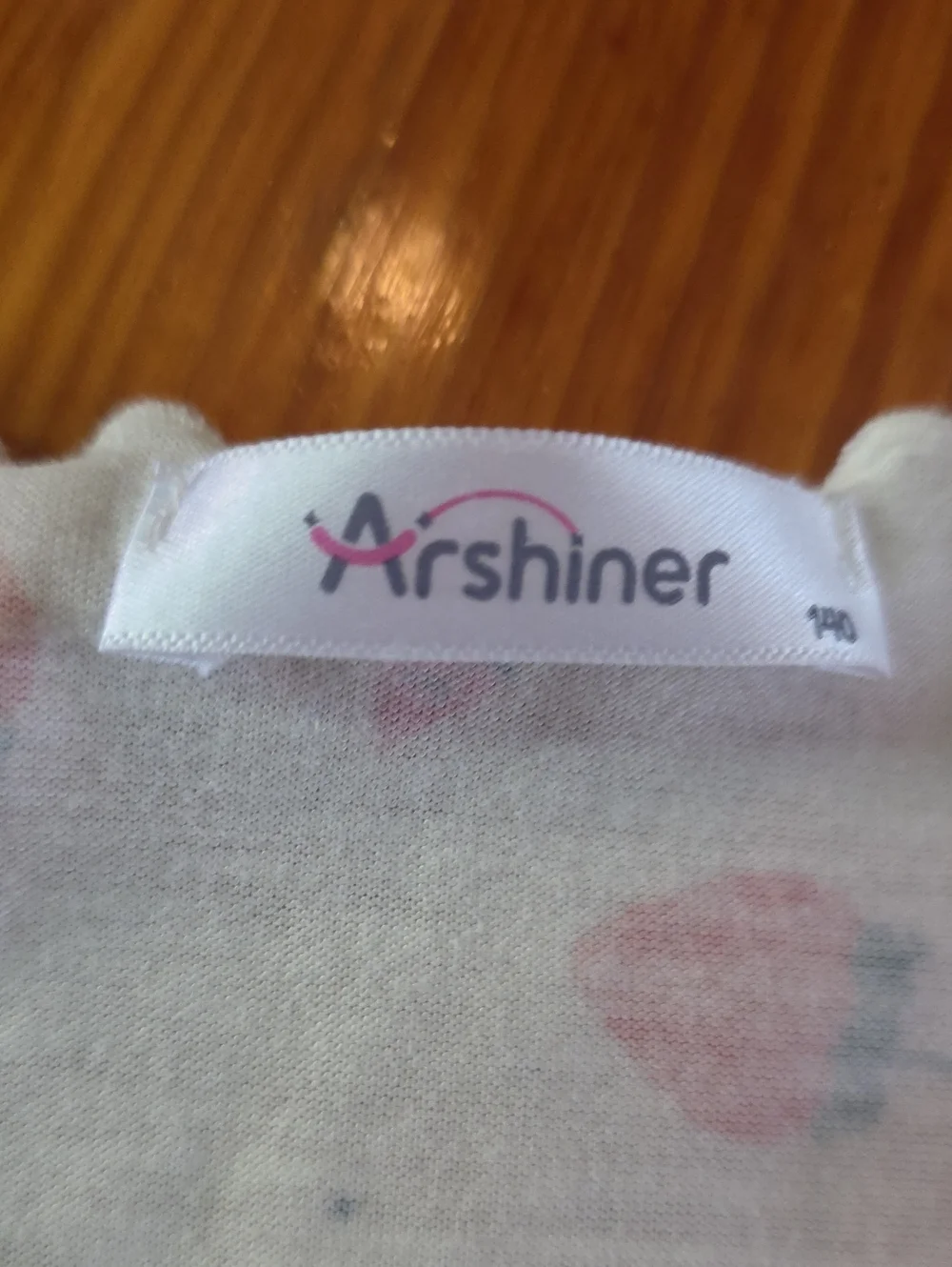 Arshiner Kids White Strawberry-Print Pajama Set